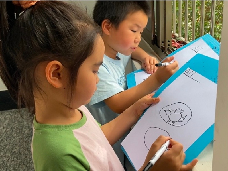 浣紗幼教集團(tuán)耀江幼兒園觀察小鳥投稿 (2).JPG